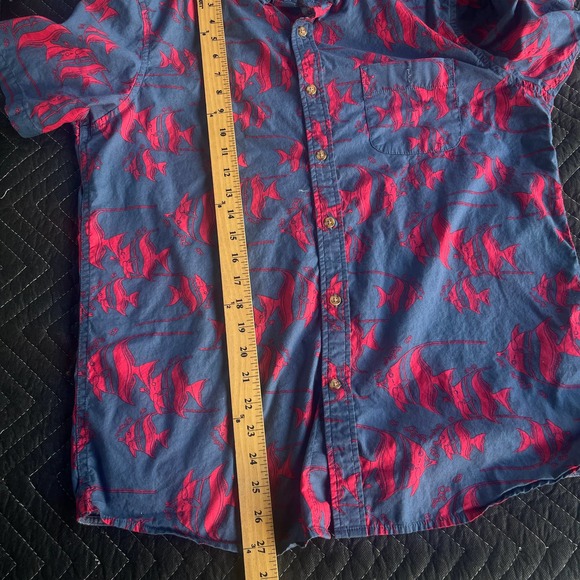Vissla Shirt Mens Medium Blue Red Button Up Fish Print Short Sleeve Surf - Picture 11 of 14
